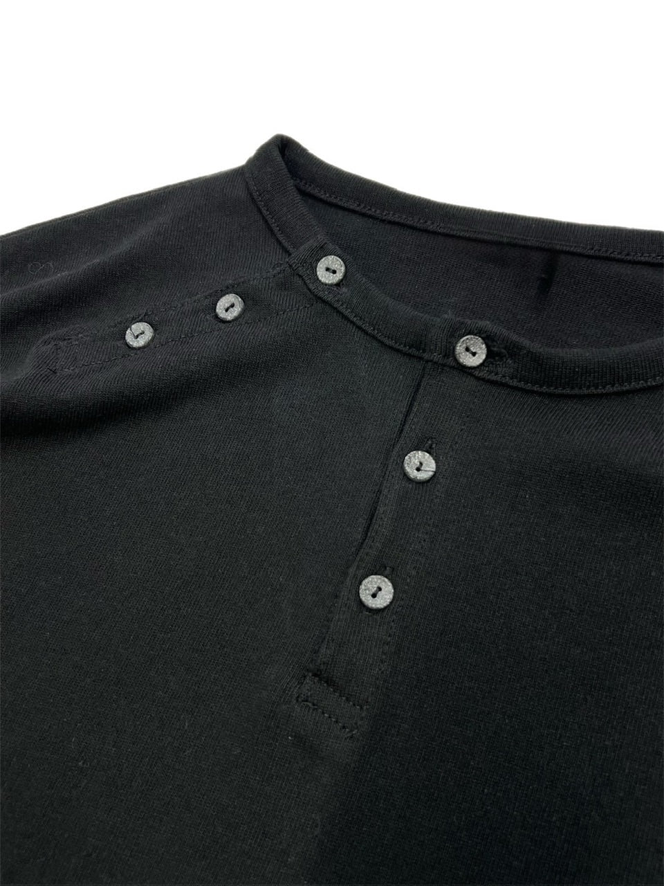 受注制【Chikashitsu +】double button henry neck long sleeve tee / 【チカシツプラス】ダブルボタンヘンリーネック長袖Tシャツ (4color)