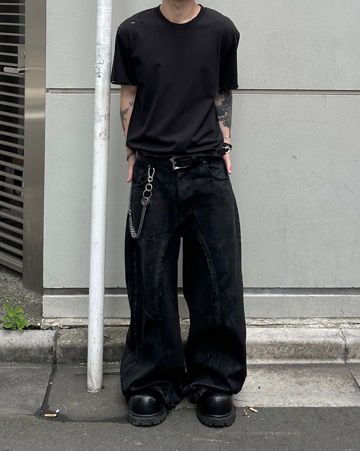大阪店WEB限定受注制【Chikashitsu +】grunge damage crop t-shirt (3color)