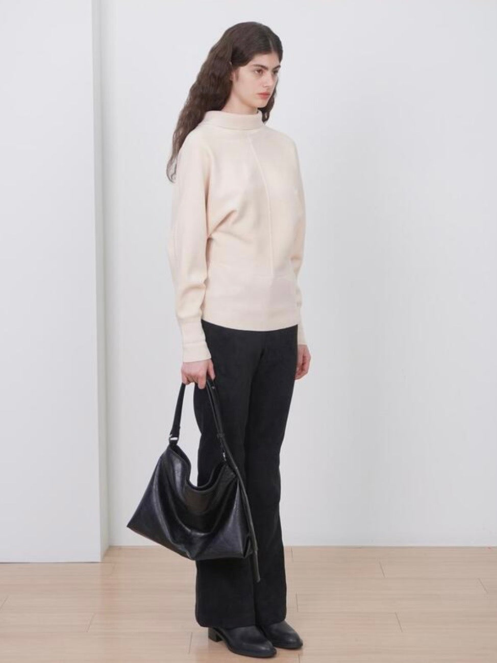 【HAH ARCHIVE】Contour Belted Bag(レザー)