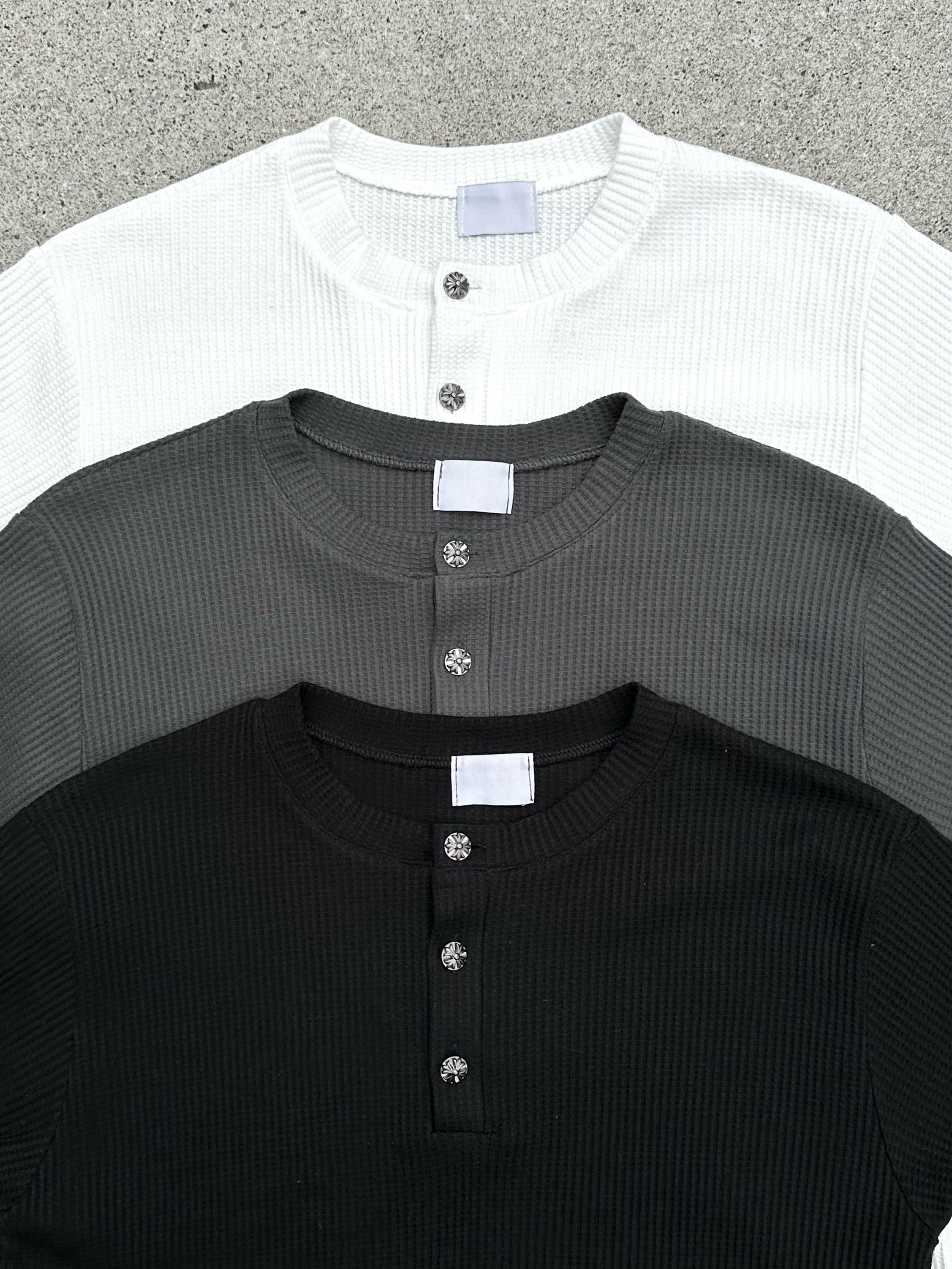 大阪店WEB限定受注制【Chikashitsu + 】button point henley neck t-shirt (3color)