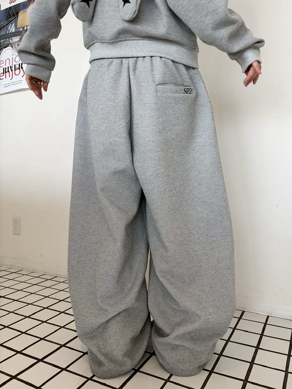 国際配送【LUV CODE】rhinestone wide sweat pants (2color)
