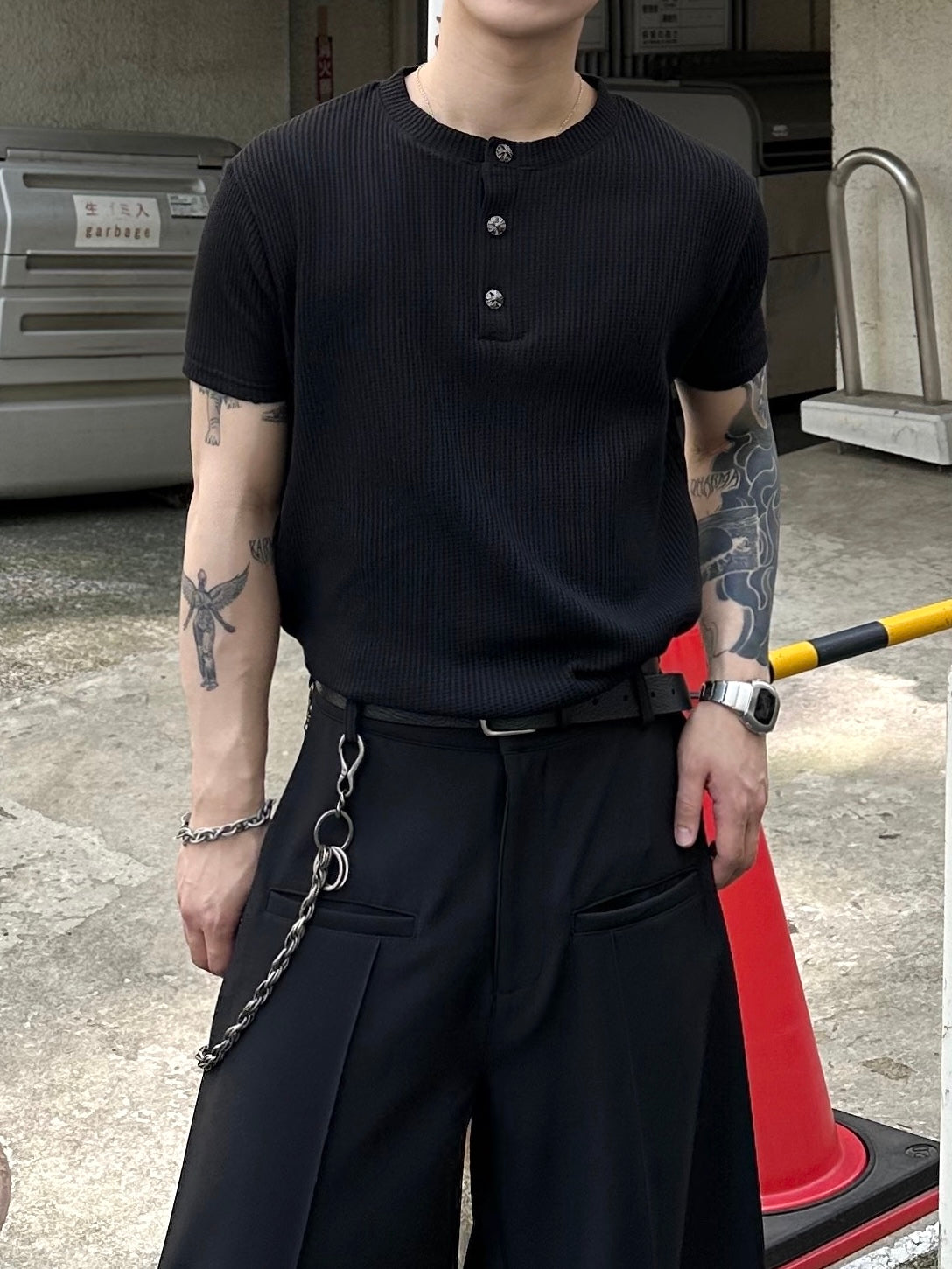 大阪店WEB限定受注制【Chikashitsu + 】button point henley neck t-shirt (3color)