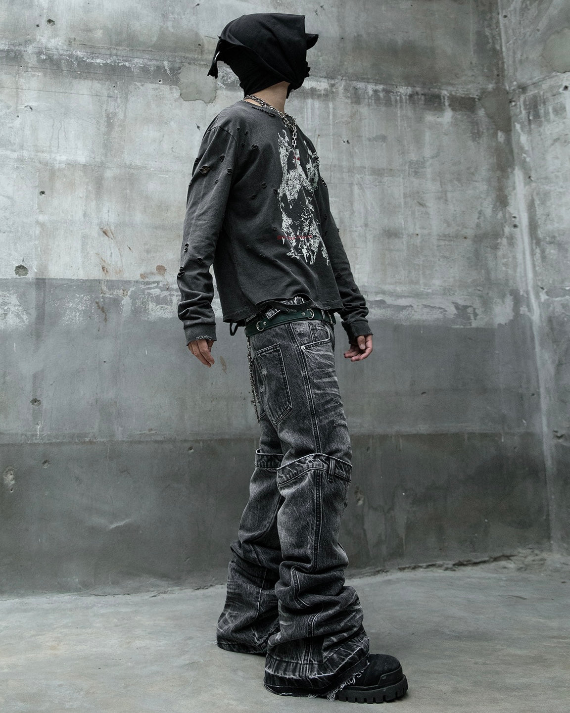 【roaringrad】Gloria Destroyed Long Sleeve