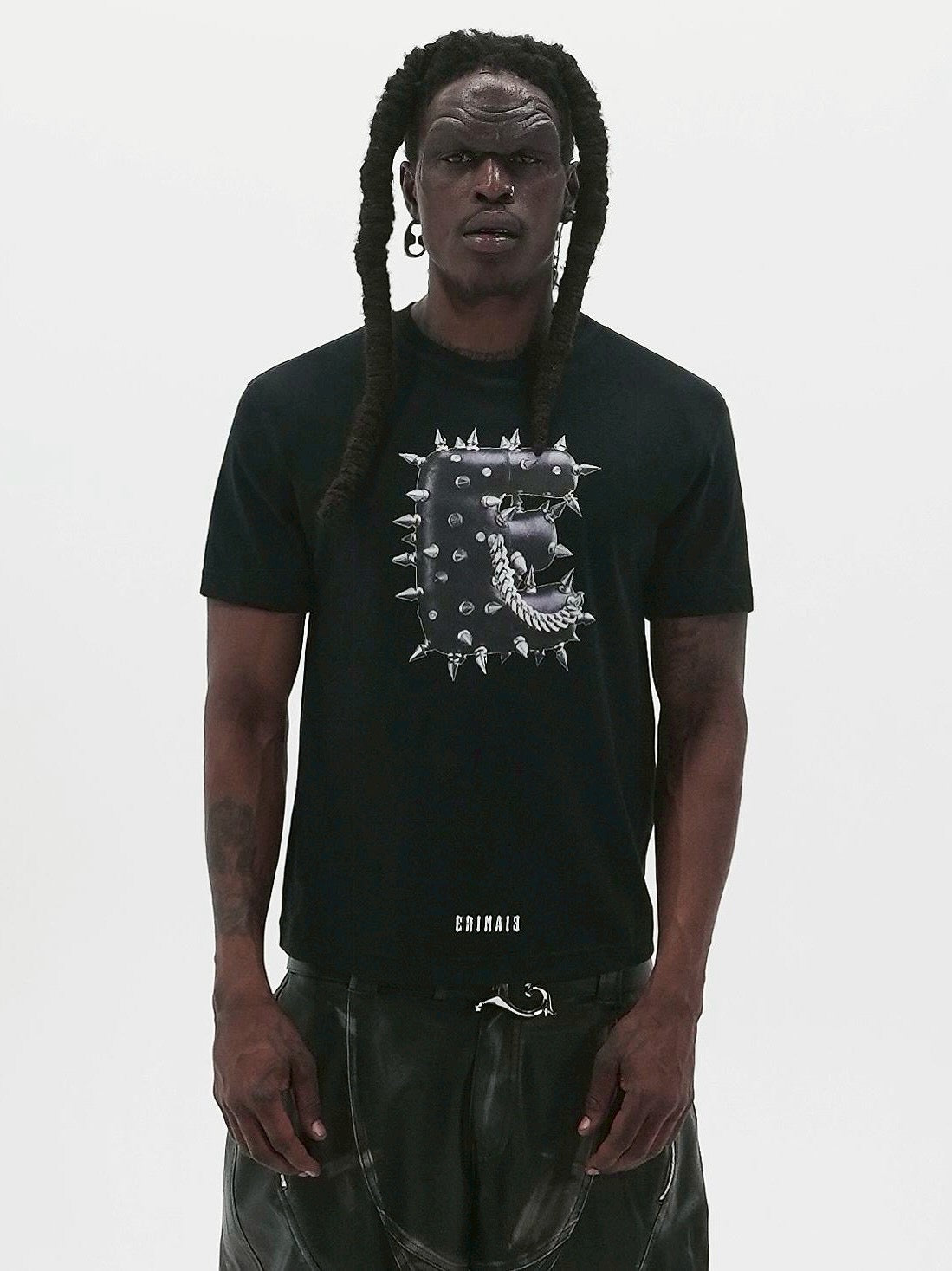 【E RIN AI E】STUD BOLD E SHORT SLEEVE T