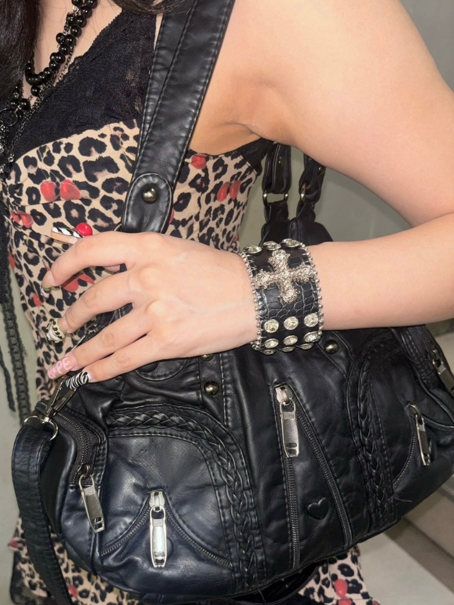 7/11 20:00発売 国際配送【BABY09】cross rhinestone bracelet (4color)