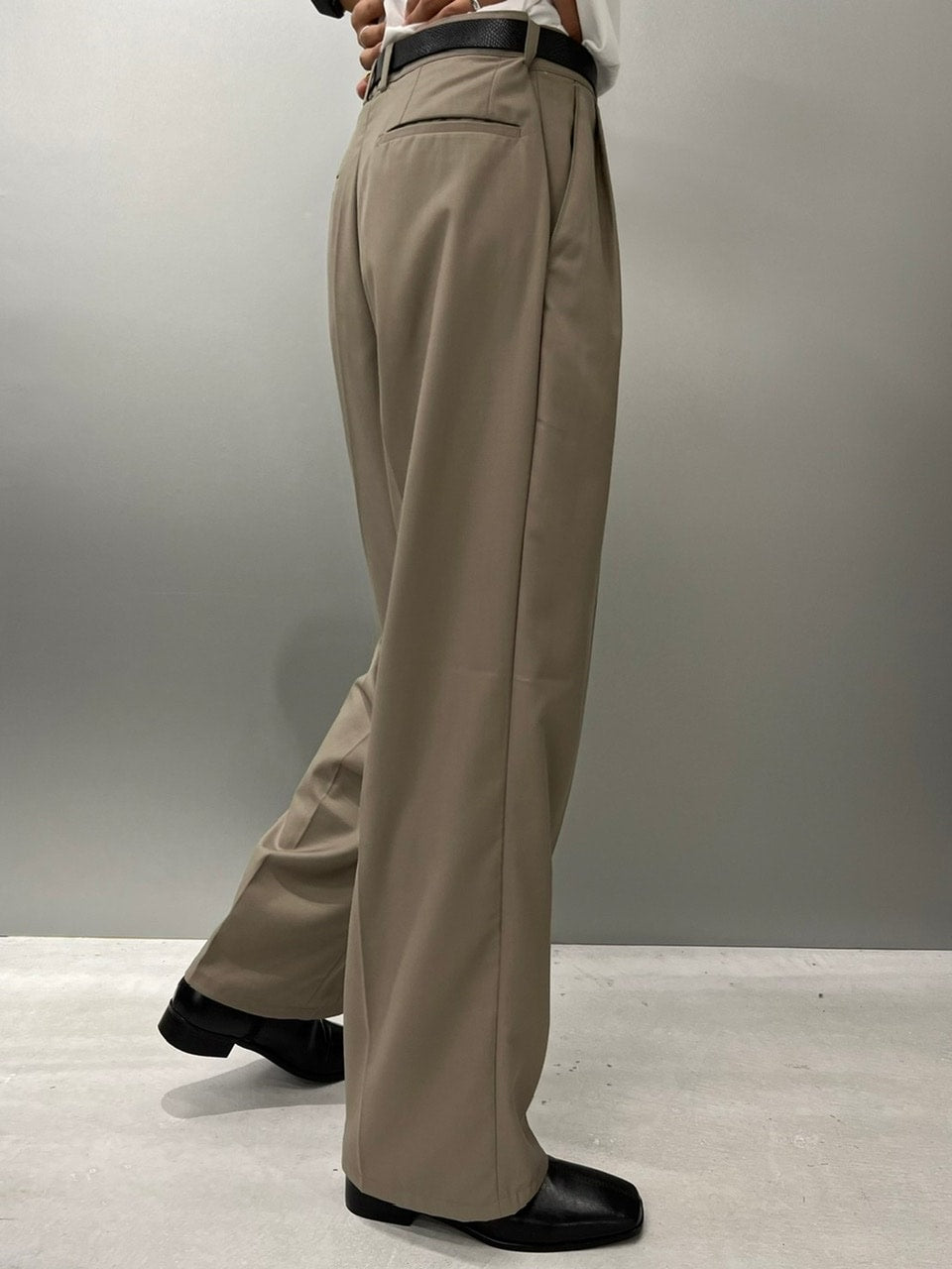 【Chikashitsu +】set up straight slacks (4color)