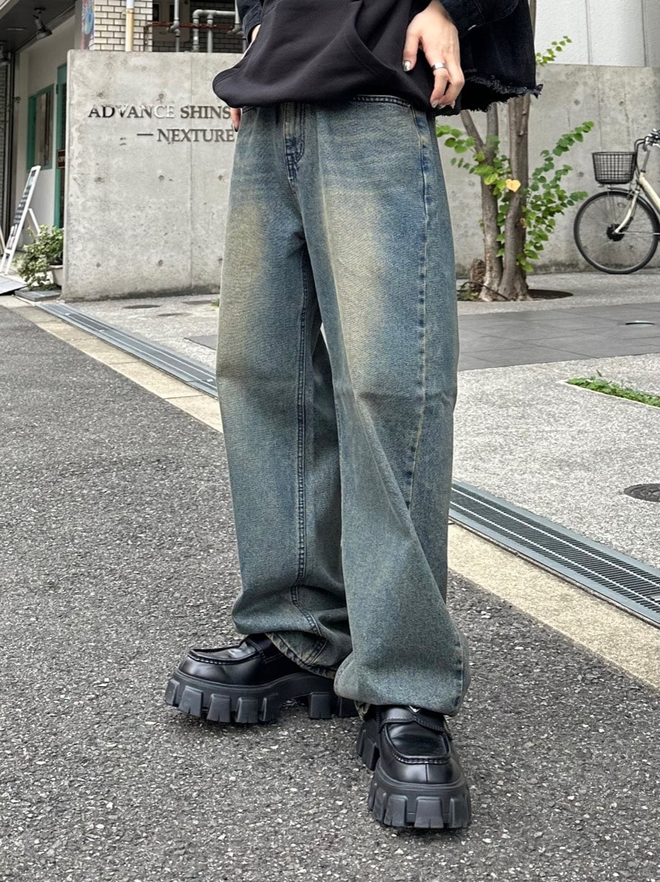 受注制【Chikashitsu +】vintage wash semi wide denim pants / 【チカシツプラス】ヴィンテージウォッシュセミワイドデニムパンツ