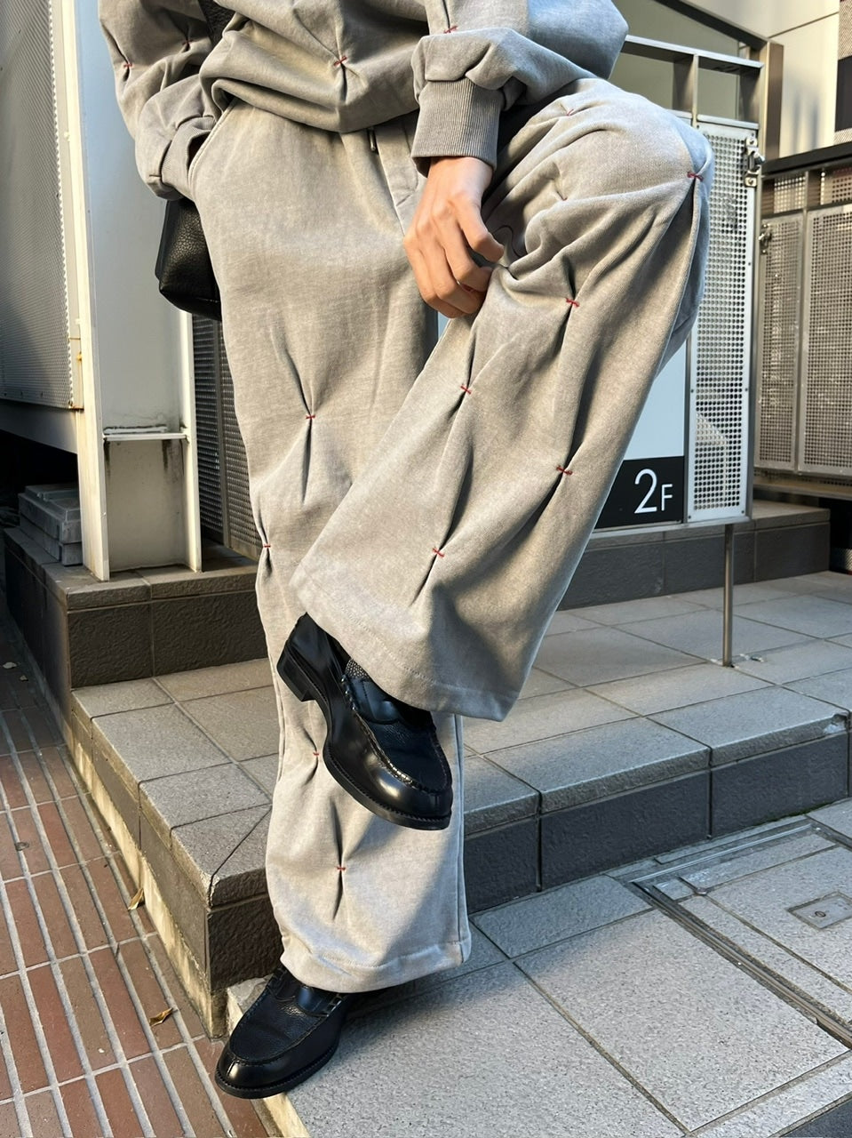 受注制【Chikashitsu +】stitch design sweat pants (3color)