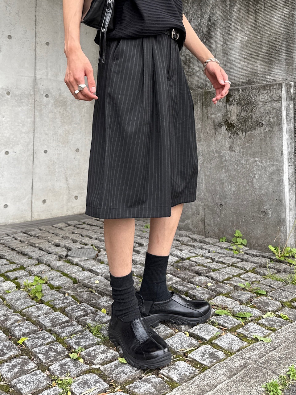 東京店WEB限定受注制【Chikashitsu +】stripe bermuda pants (2color)
