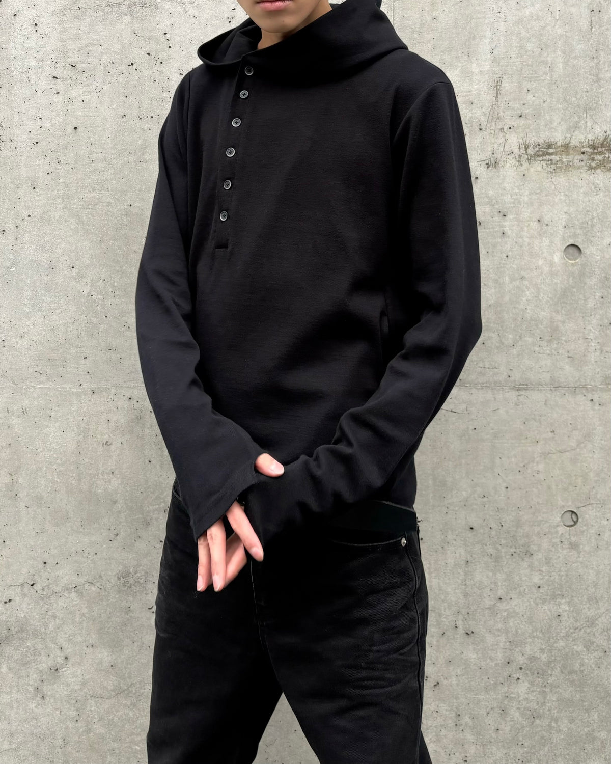 【Lee fi Ne】 Offset Hooded Henley Top