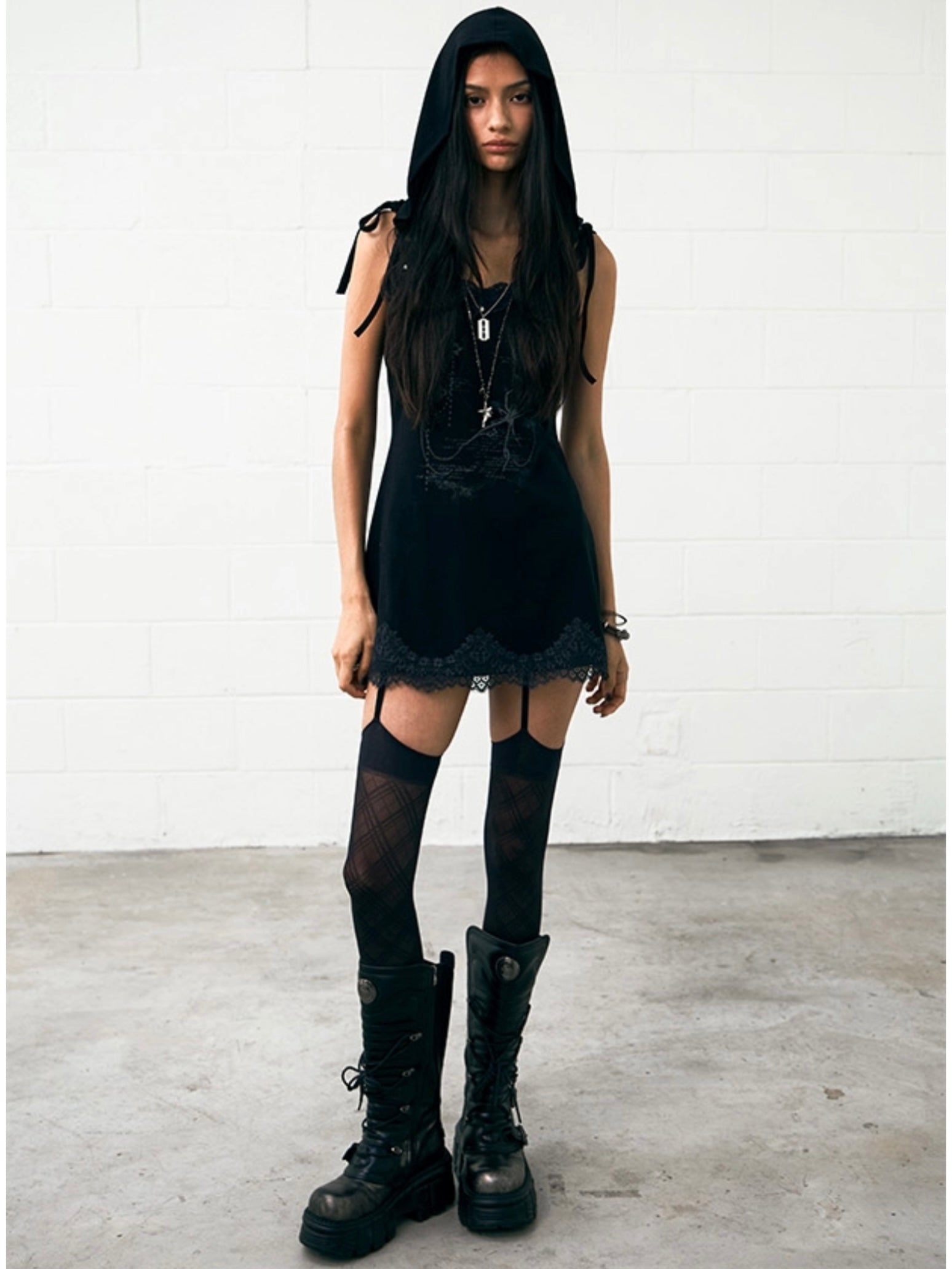 6/6 20:00発売【NOT KNOWING】Lace Hoodie Dress