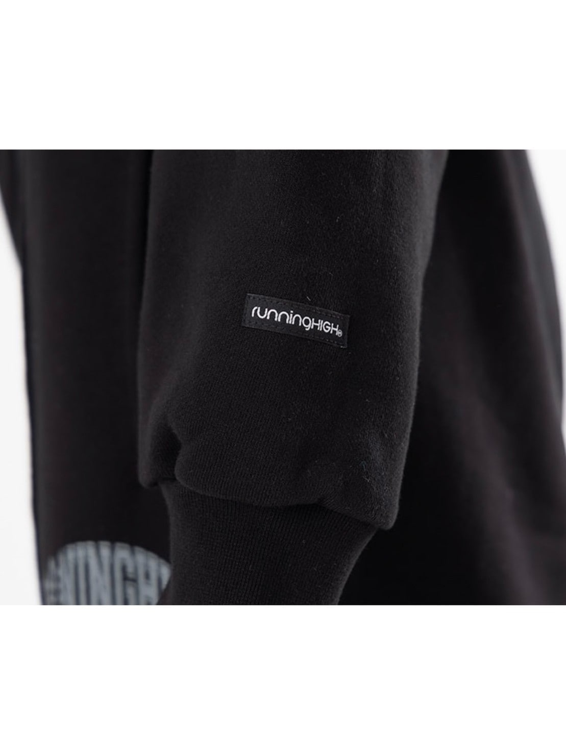 【running high】ARCH LOGO LAYERED CROP HOODIE