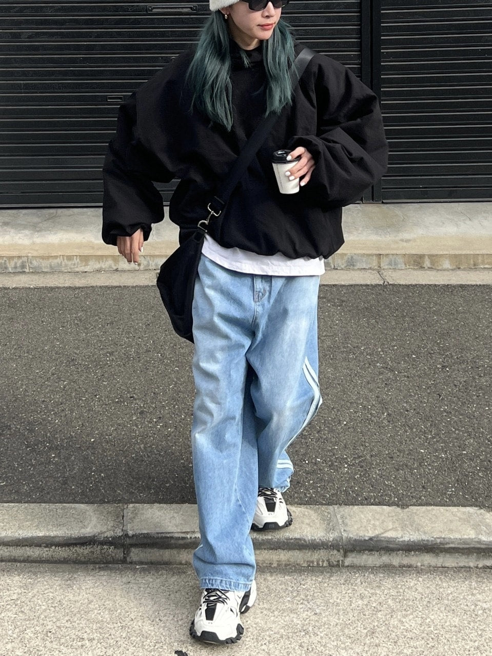 受注制【Chikashitsu +】oversized side line denim pants (2color)