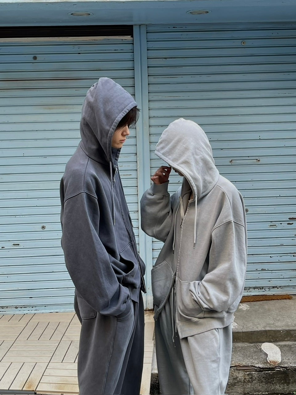 受注制【Chikashitsu +】unisex semi cropped pigment wash hoodie (4color)