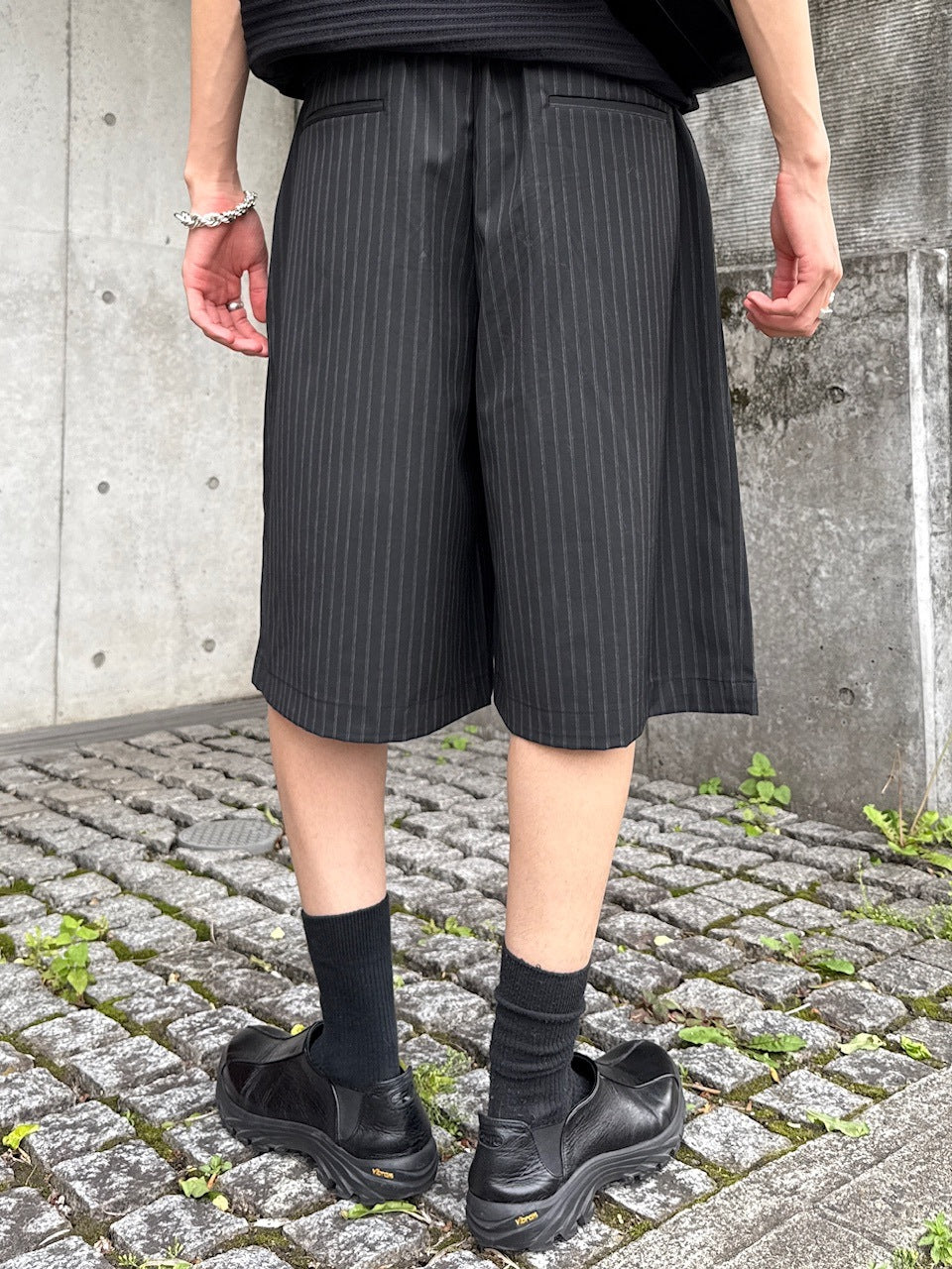 東京店WEB限定受注制【Chikashitsu +】stripe bermuda pants (2color)