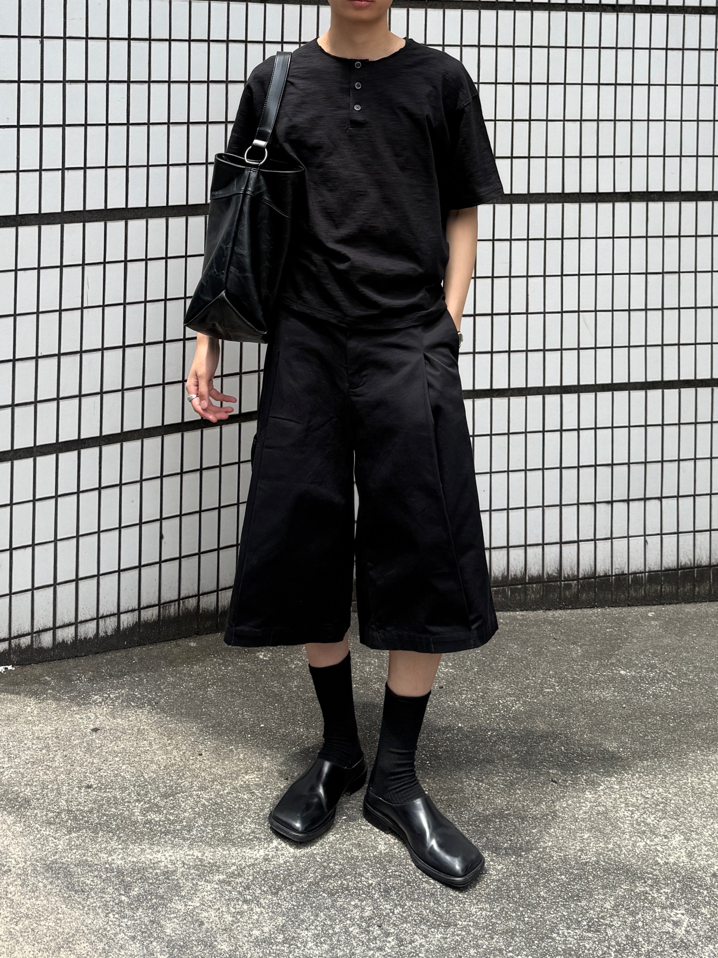東京店WEB限定受注制【Chikashitsu +】cropped henley neck tee (3color)