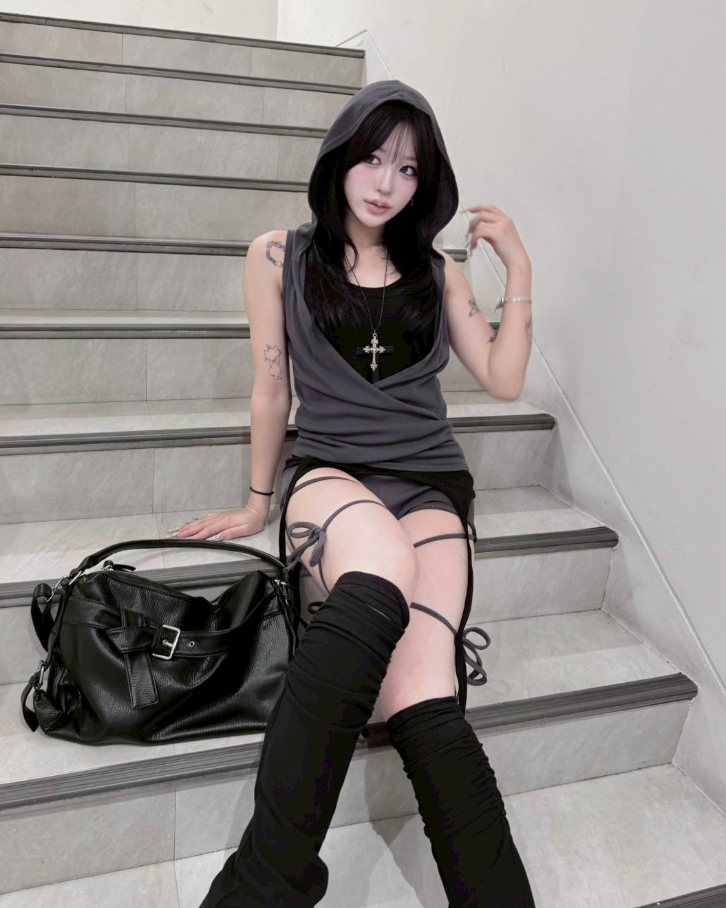 受注制【nmtc+】Hooded Wrap Sleeveless Top (2color)