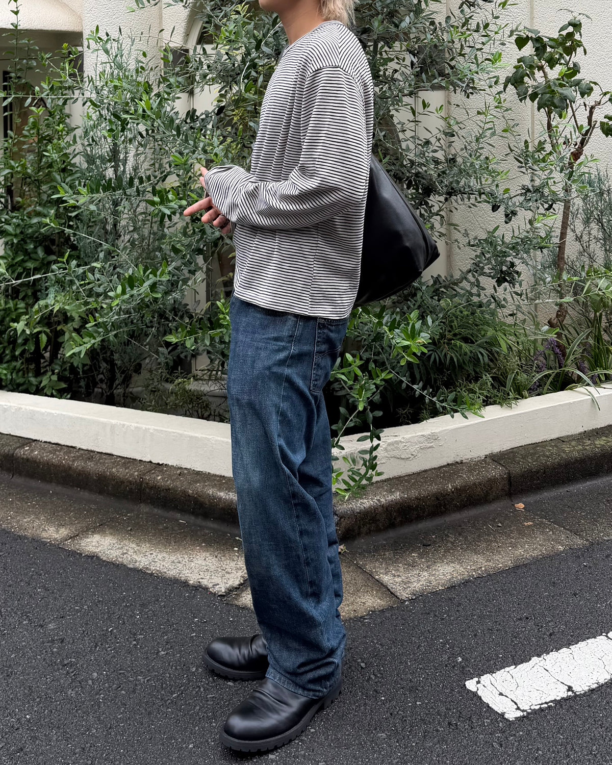 東京店WEB限定受注制【Chikashitsu +】cropped border long sleeve tee (2color)