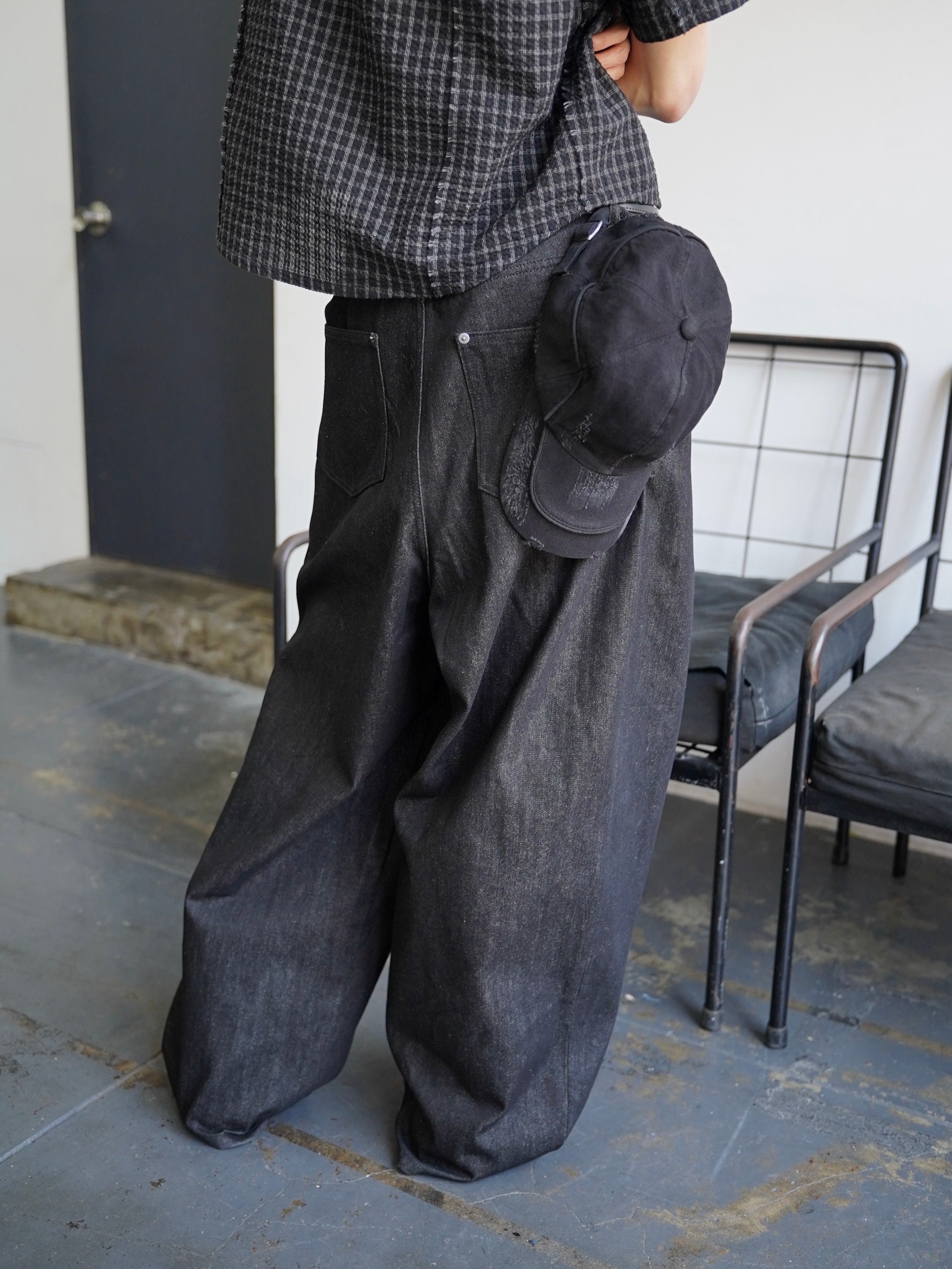 5/23 20:00発売【CHIKASHITSU PLUS HIGH】Arch washed denim cap (wash black)