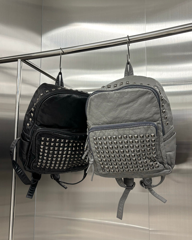 国際配送【Never mind the XU】Y2K Studded Utility Backpack（2color）