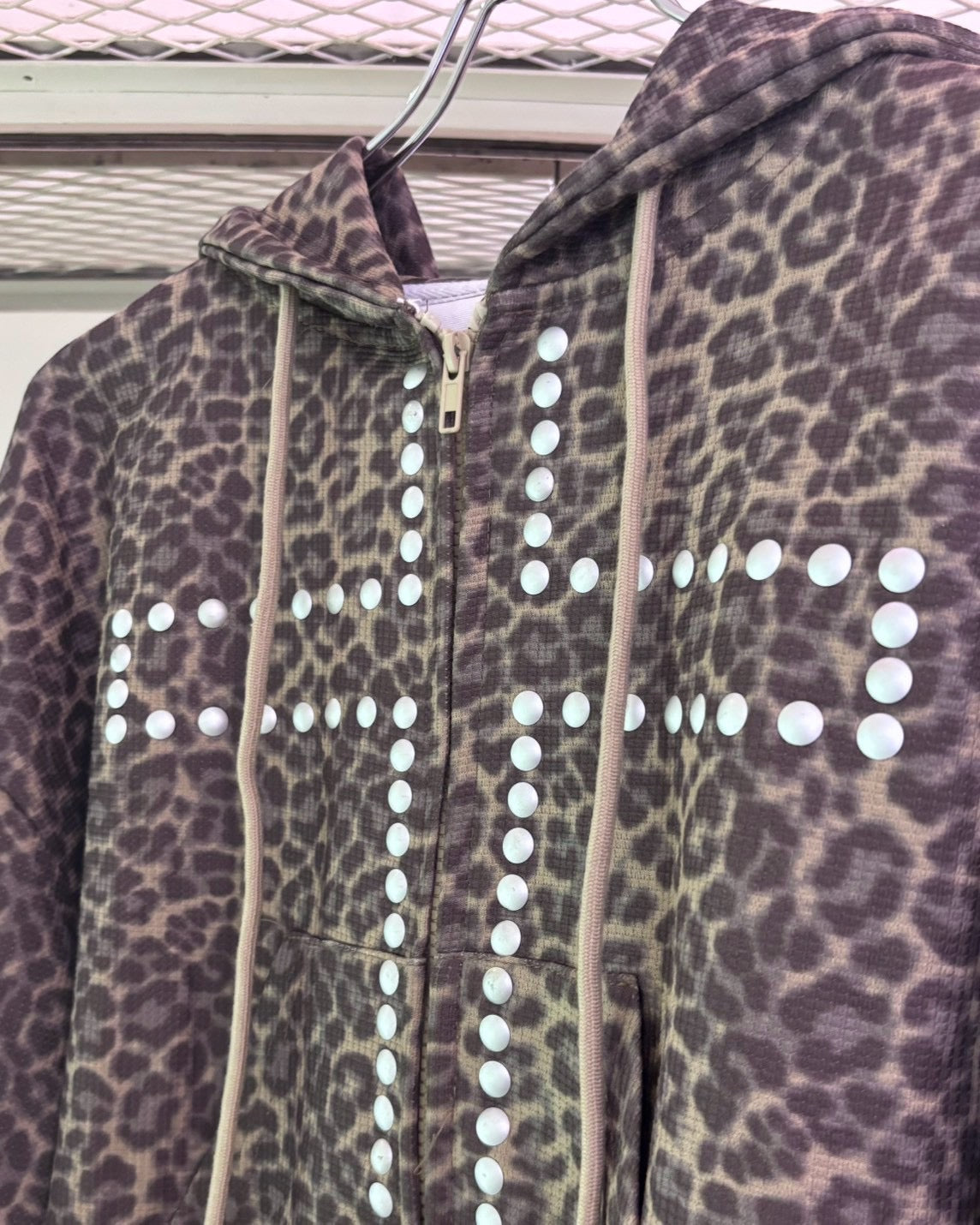 国際配送【BABY09】leopard cross hoodie