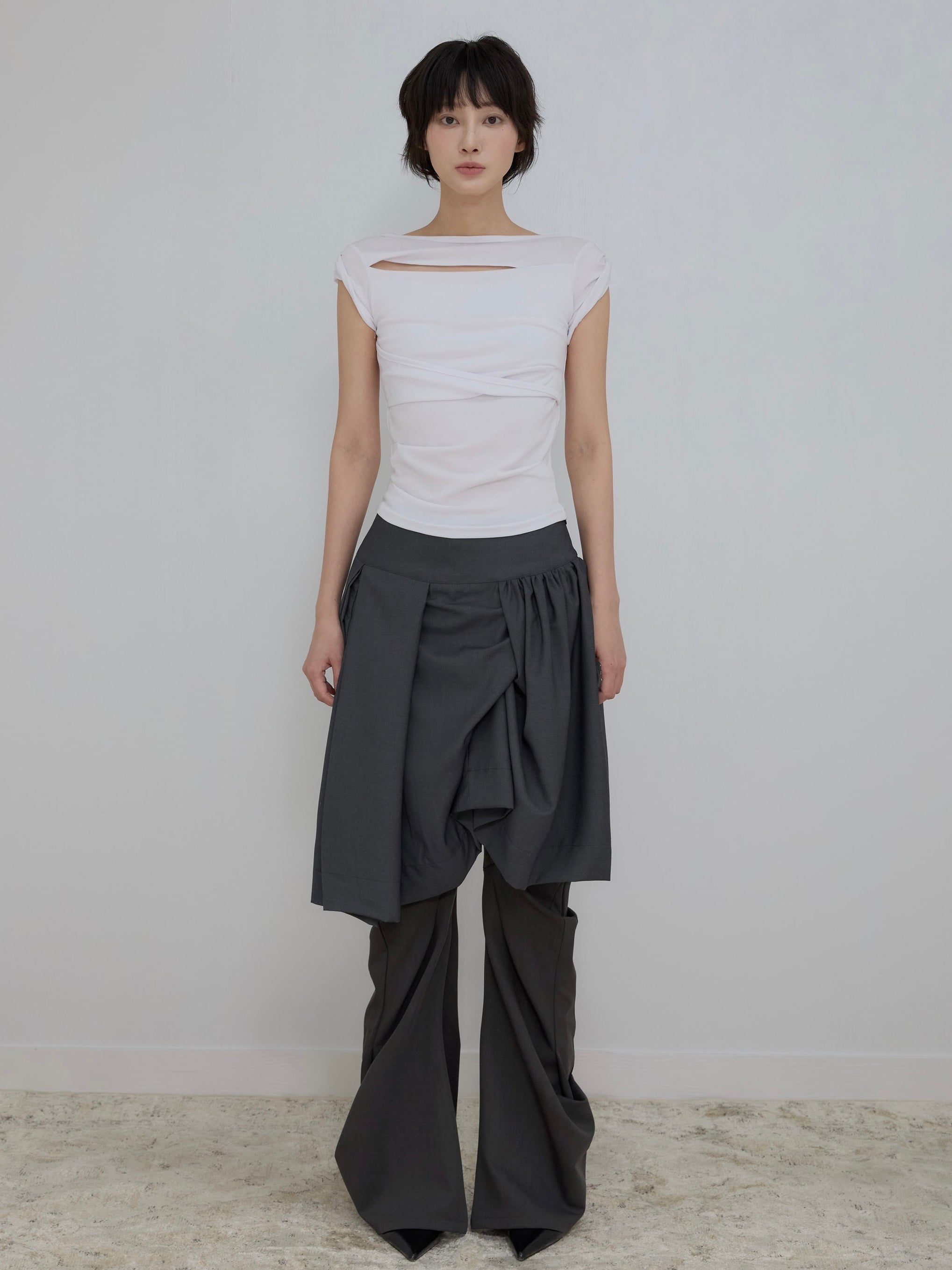 6/22 21:00発売【FLAREUP】Asymmetrical Draped Roll-Up T-Shirt
