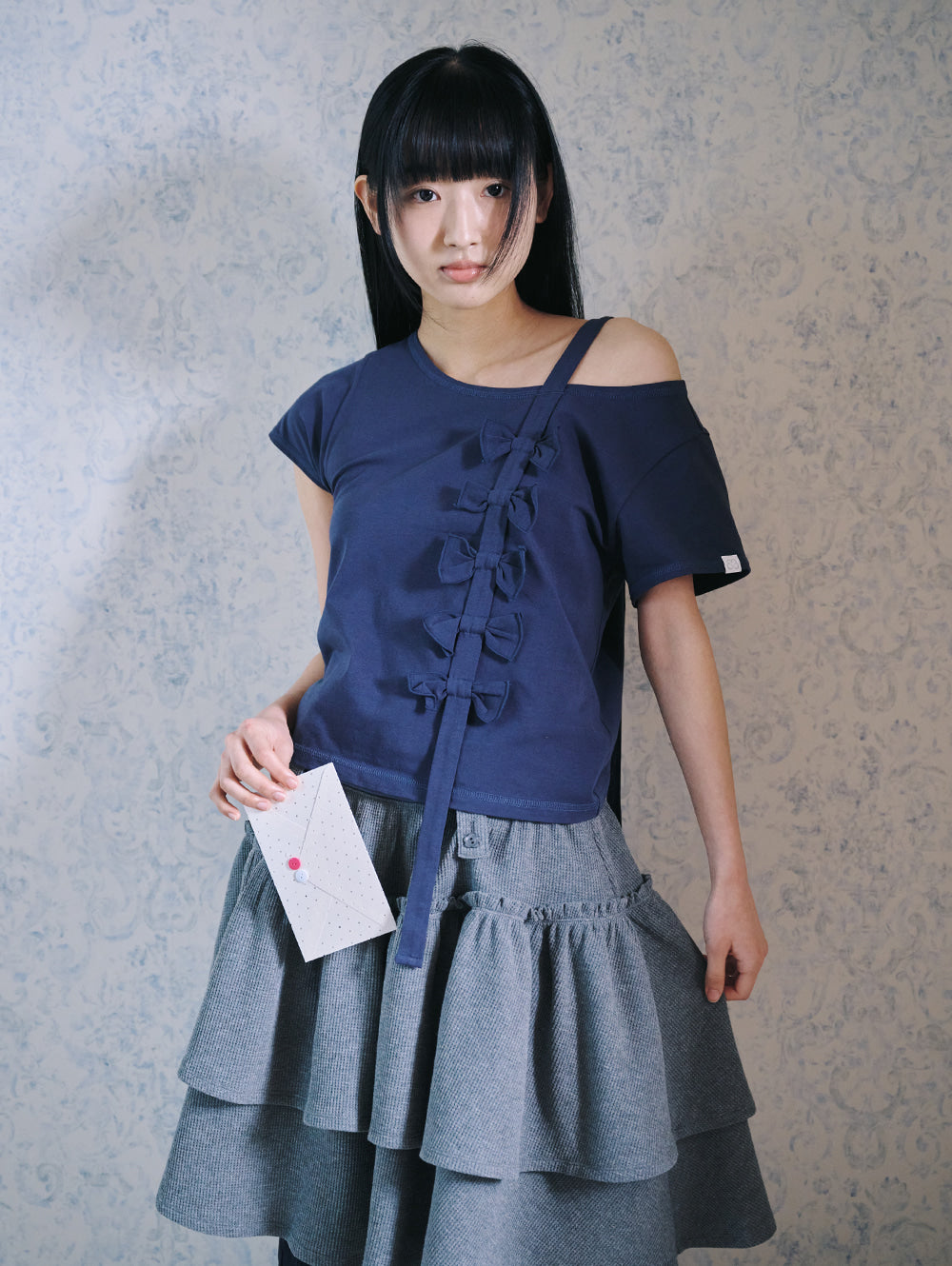 6/8 21:00発売【TUOMIO】RIBBON OFF SHOULDER T-SHIRT