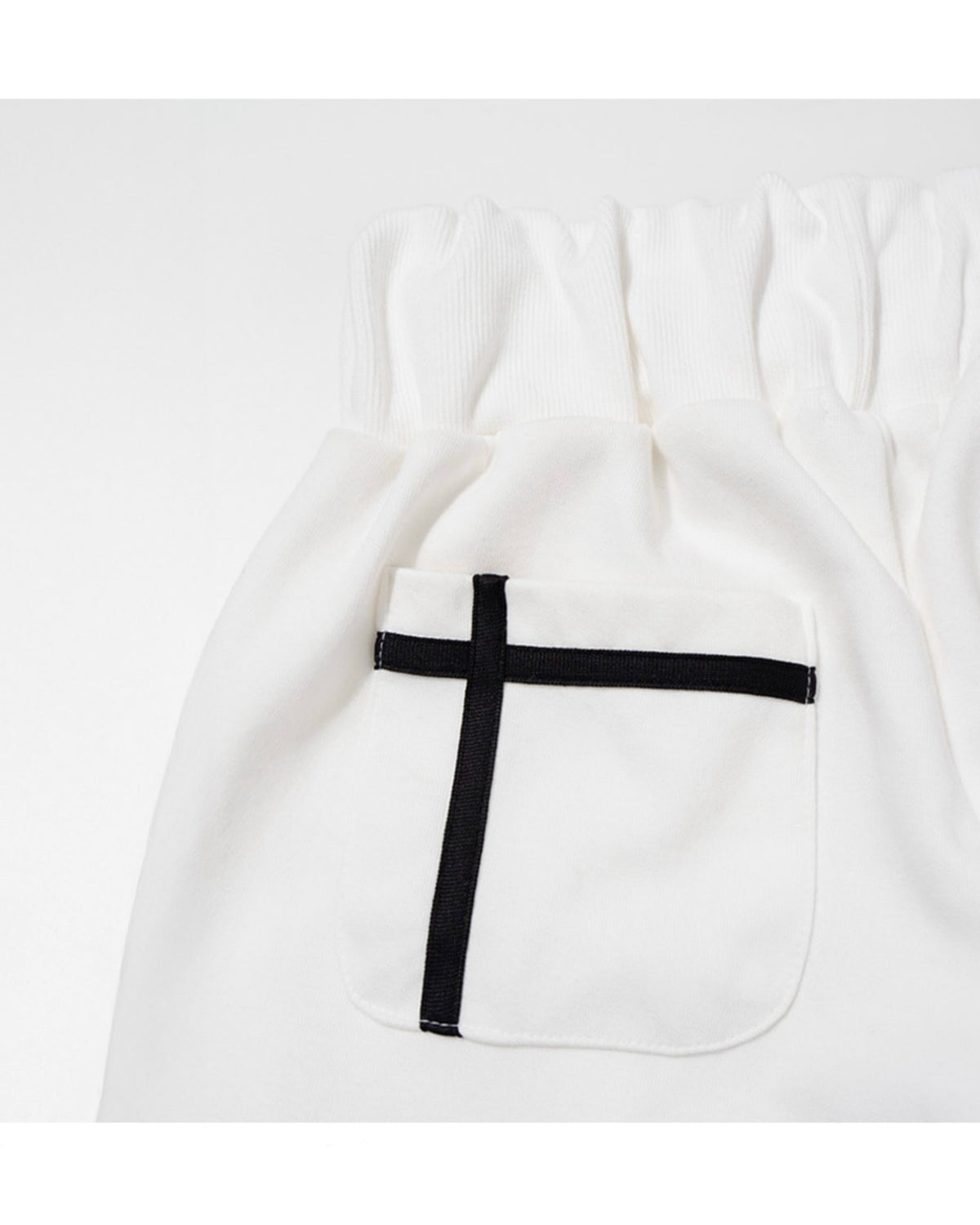 【FANCY CLUB】NARCISSISTIC PINTUCK SWEATPANTS