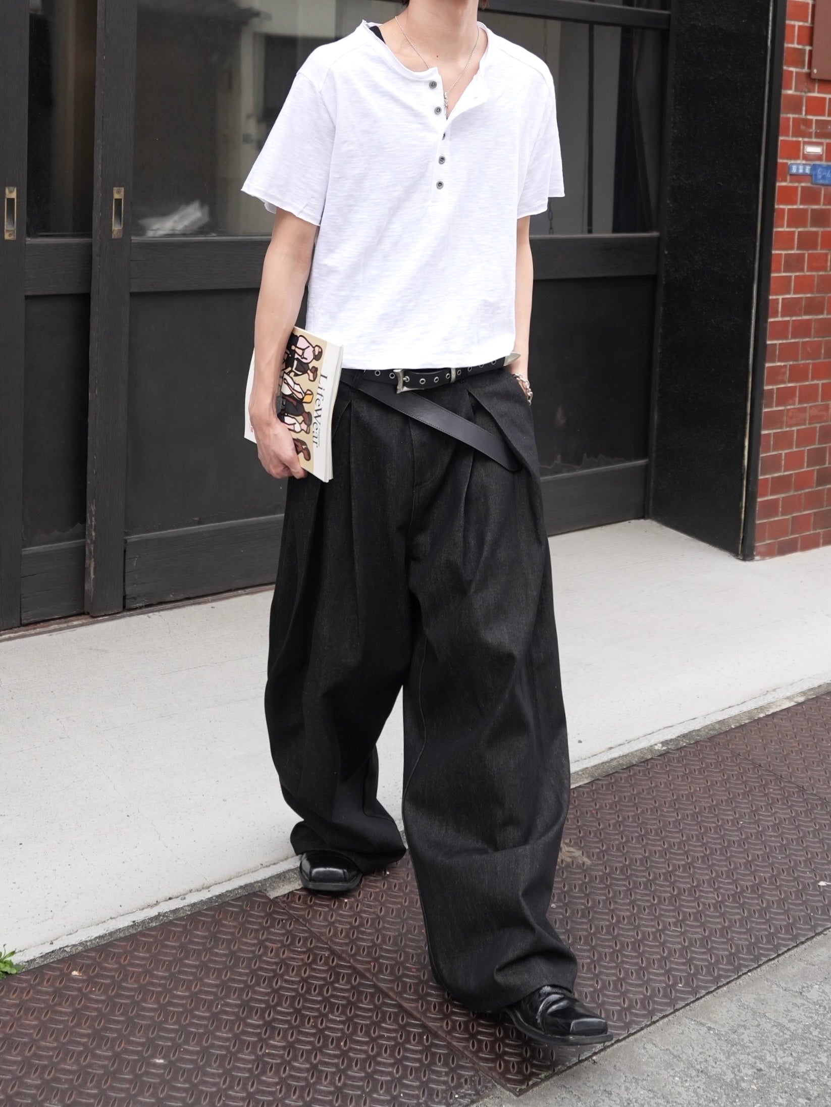 【CHIKASHITSU PLUS HIGH】Steel button short sleeve henley tee (2color)