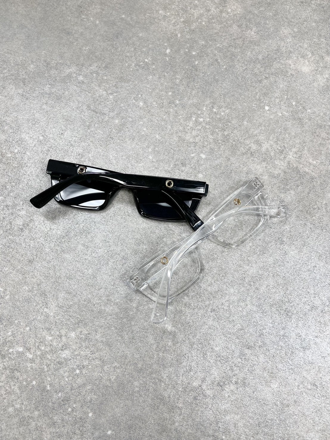 【Chikashitsu +】square design sunglasses (2color)