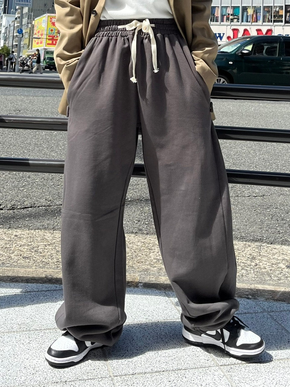 【Chikashitsu +】side button balloon sweat pants (3color)