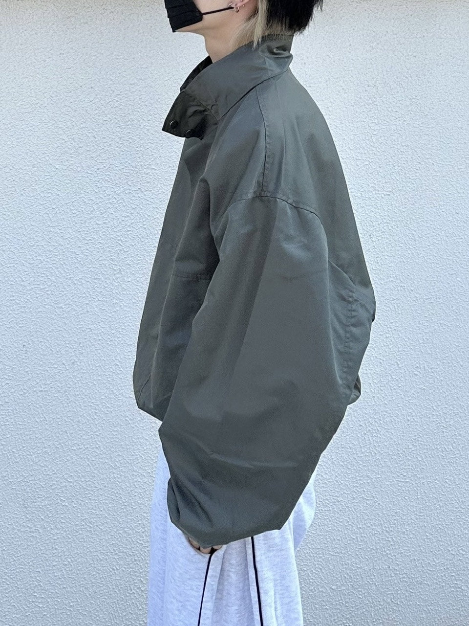 大阪店WEB限定受注制【Chikashitsu +】high neck bomber jacket (2color)