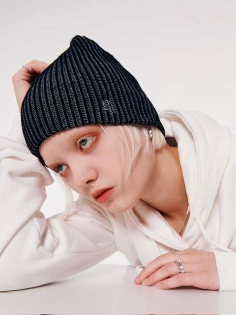 【runningHIGH】GLITTER LOGO TWO TONE BEANIE