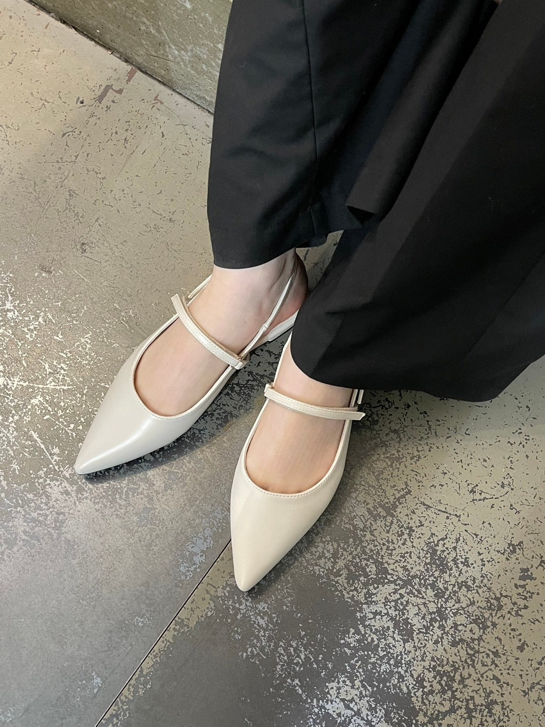 受注制【Chikashitsu + LADIES】pointed toe pumps (2color)