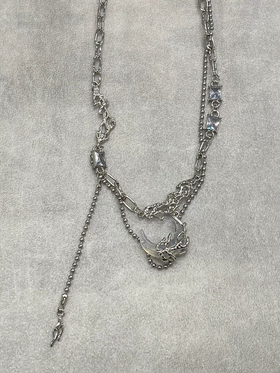 受注制【nmtc +】moon pendant necklace