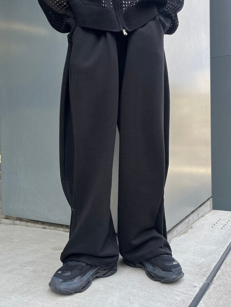 受注制【Chikashitsu +】snap button buggy sweat pants (3color) / 【チカシツプラス】スナップボタンバギースウェットパンツ