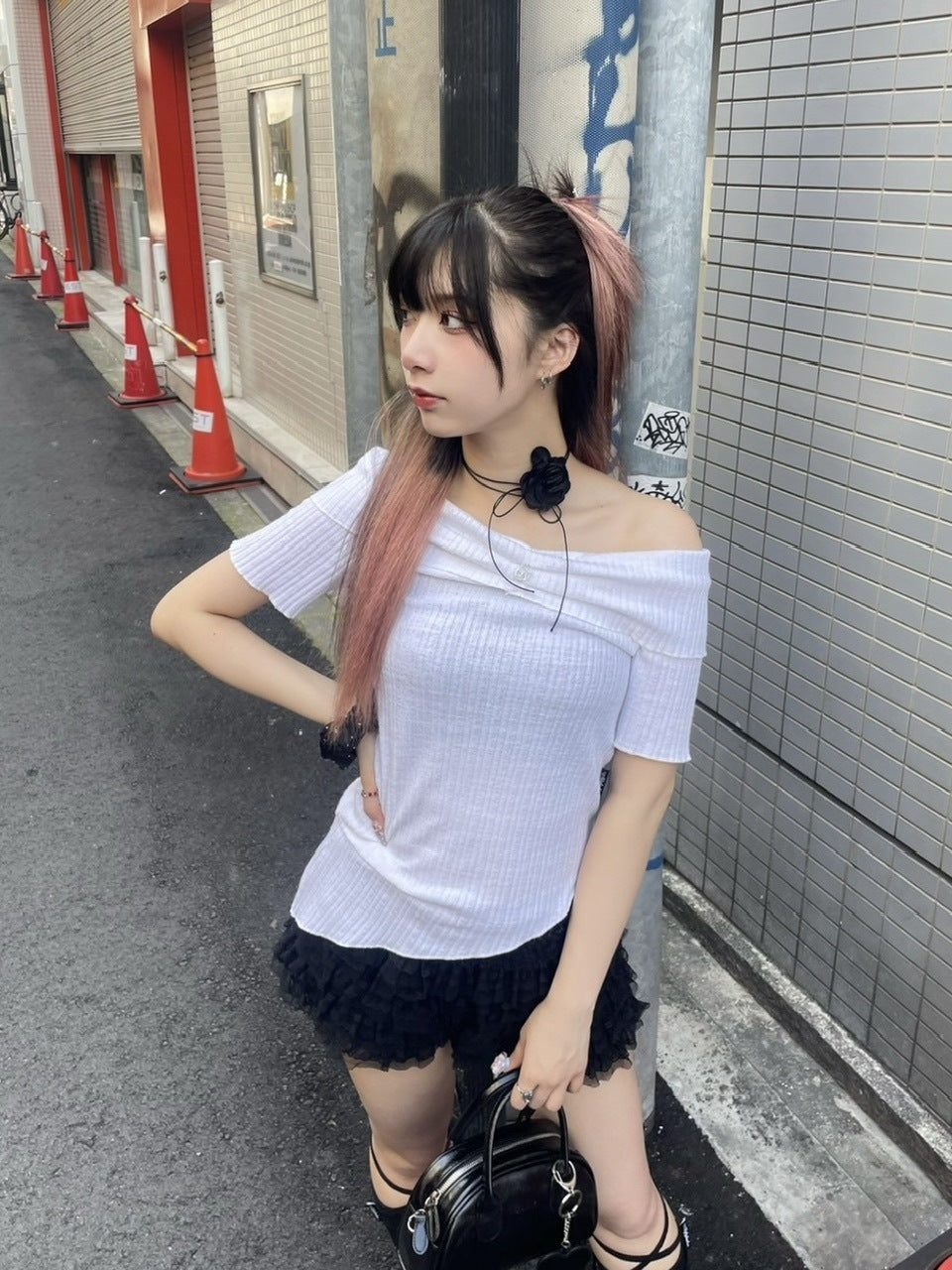 受注制【Never mind the XU】rose motif choker (2color)