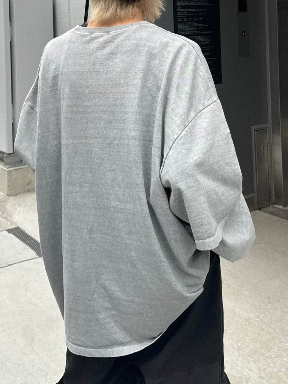 【Chikashitsu +】layered graphic long sleeve (2color) / 【チカシツプラス】レイヤードグラフィックプリント長袖Tシャツ