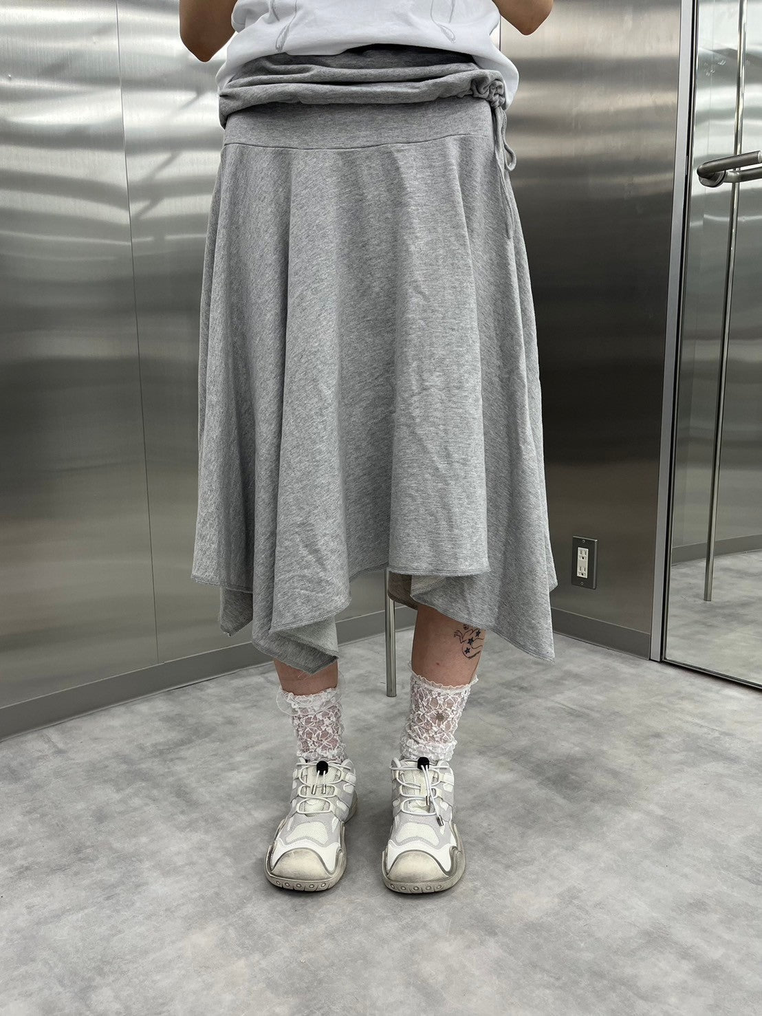 受注制【nmtc +】asymmetry midi skirt (2color)