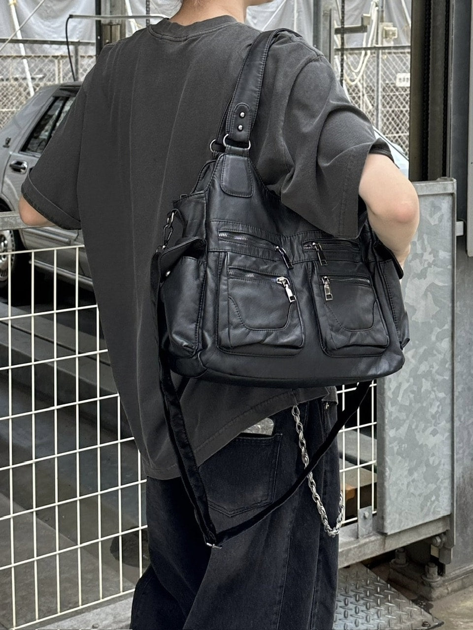 大阪店WEB限定【Chikashitsu +】leather pocket shoulder bag 3