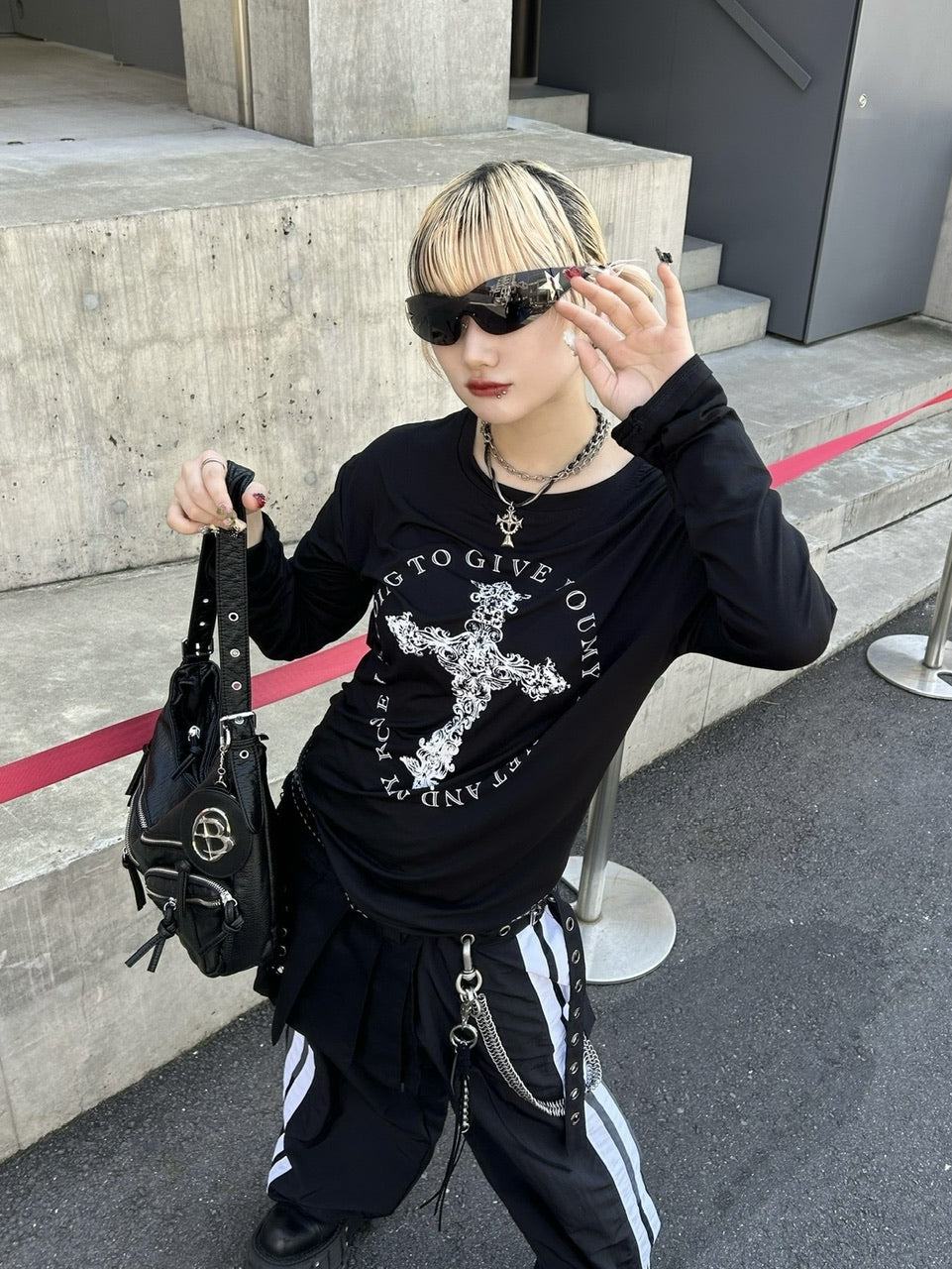 Never mind the XU】cross print longsleeve tee (2color) / 【ネバー