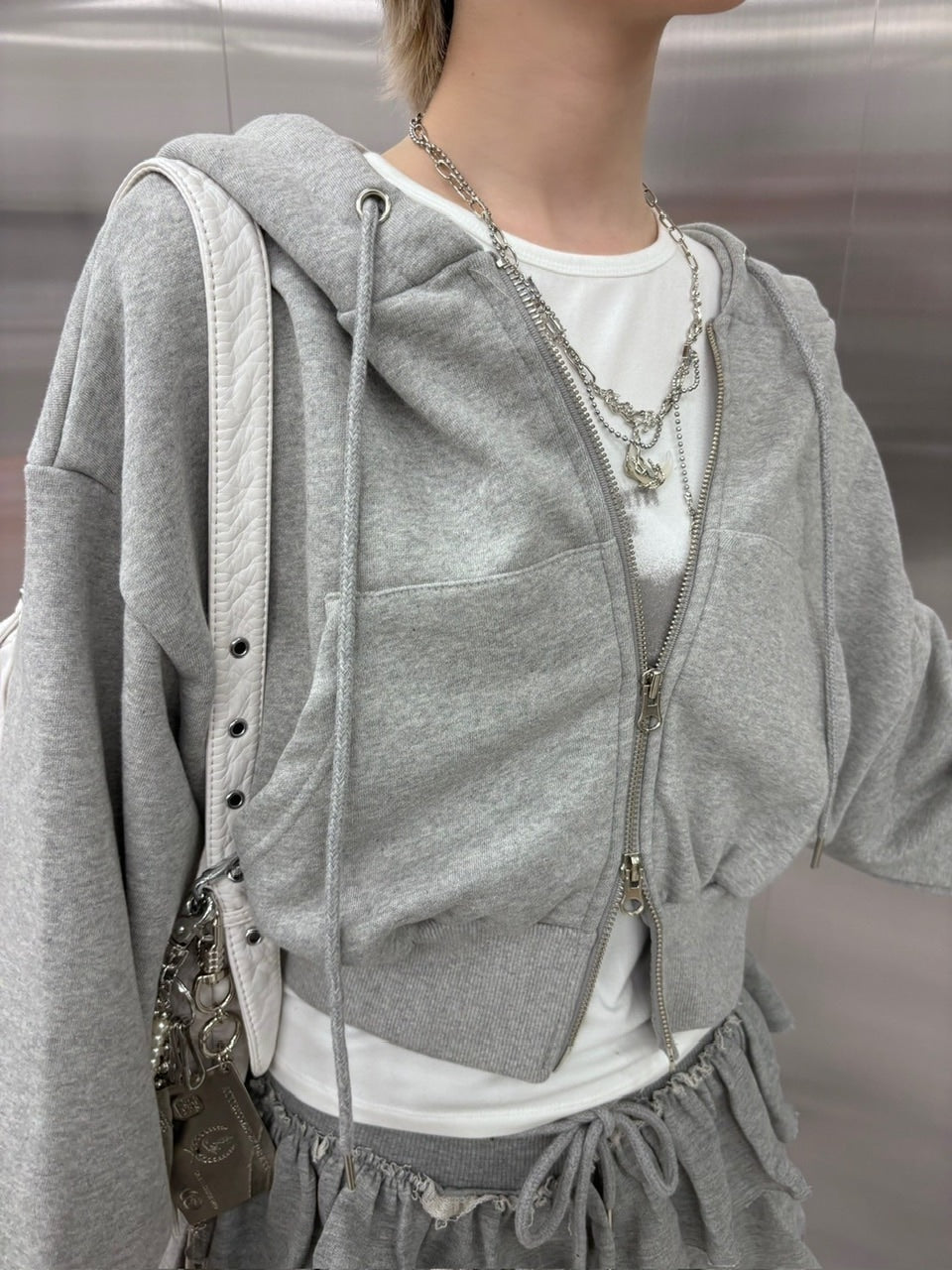 受注制【nmtc +】crop zip up hoodie (3color)