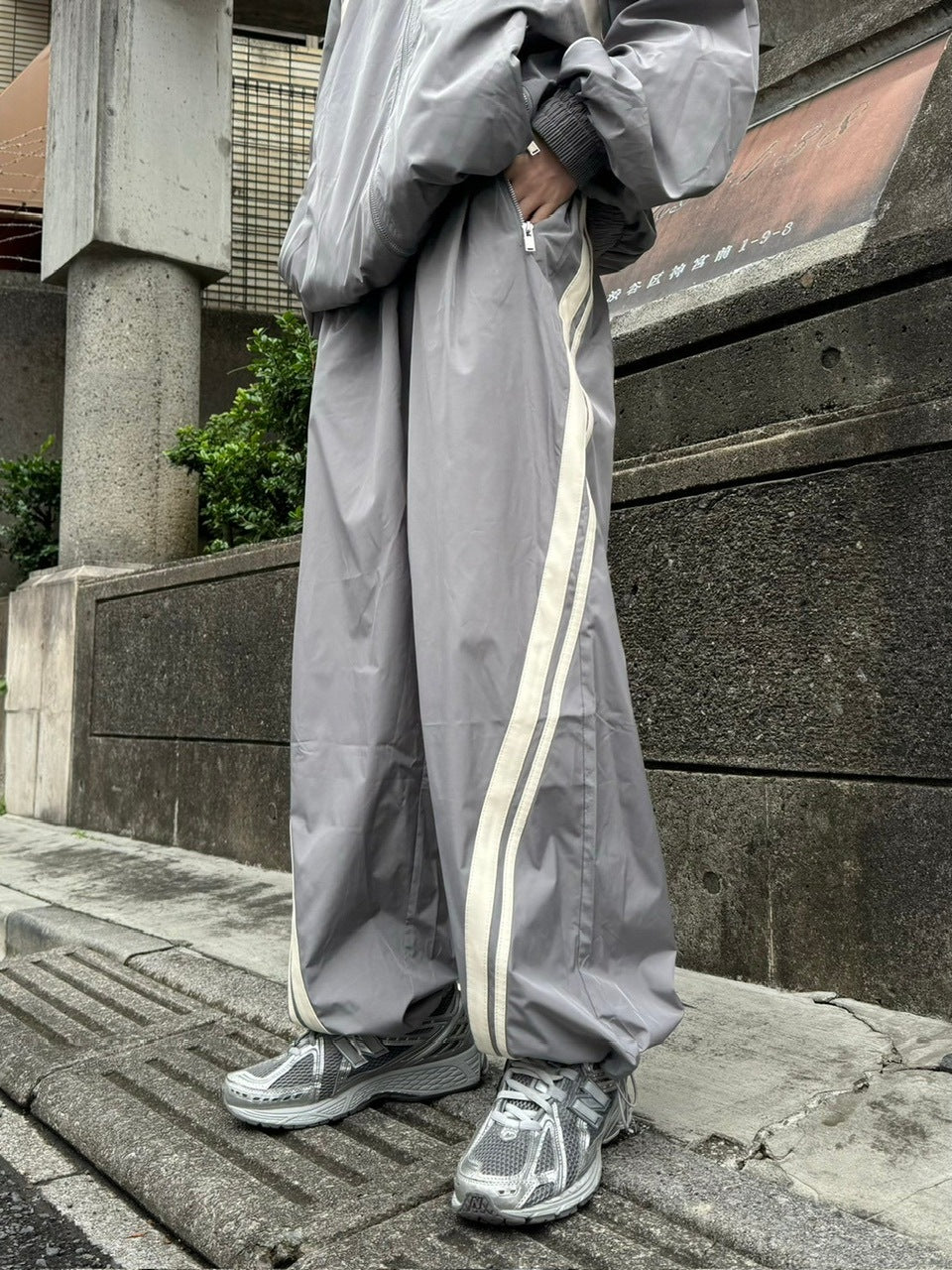 【Chikashitsu +】set up side line track pants (2color) / 【チカシツプラス】セットアップサイドライントラックパンツ