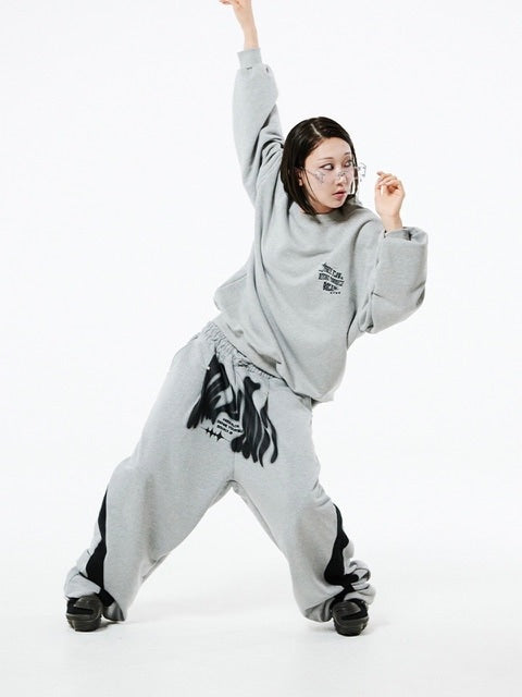 【HOLY NUMBER 7】Oversized Hip Hop fit lettering graffiti sweatshirt