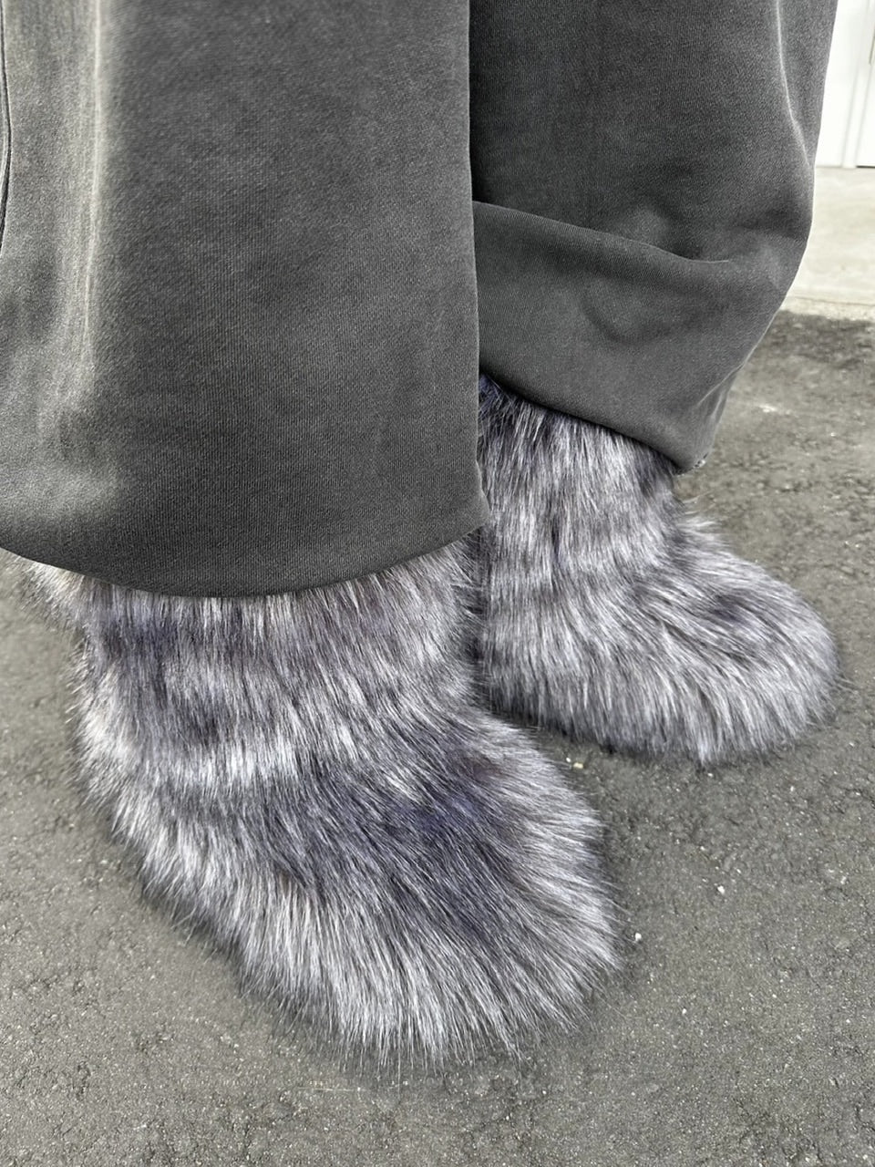 国際配送【LUV CODE】y2k fur boots