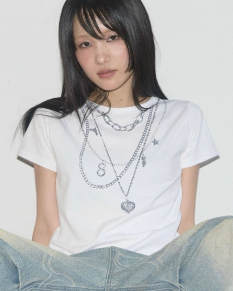 【FANCY CLUB】DUAL CHARM NECKLACE TEE / 【ファンシークラブ】チャームネックレスプリント半袖Tシャツ