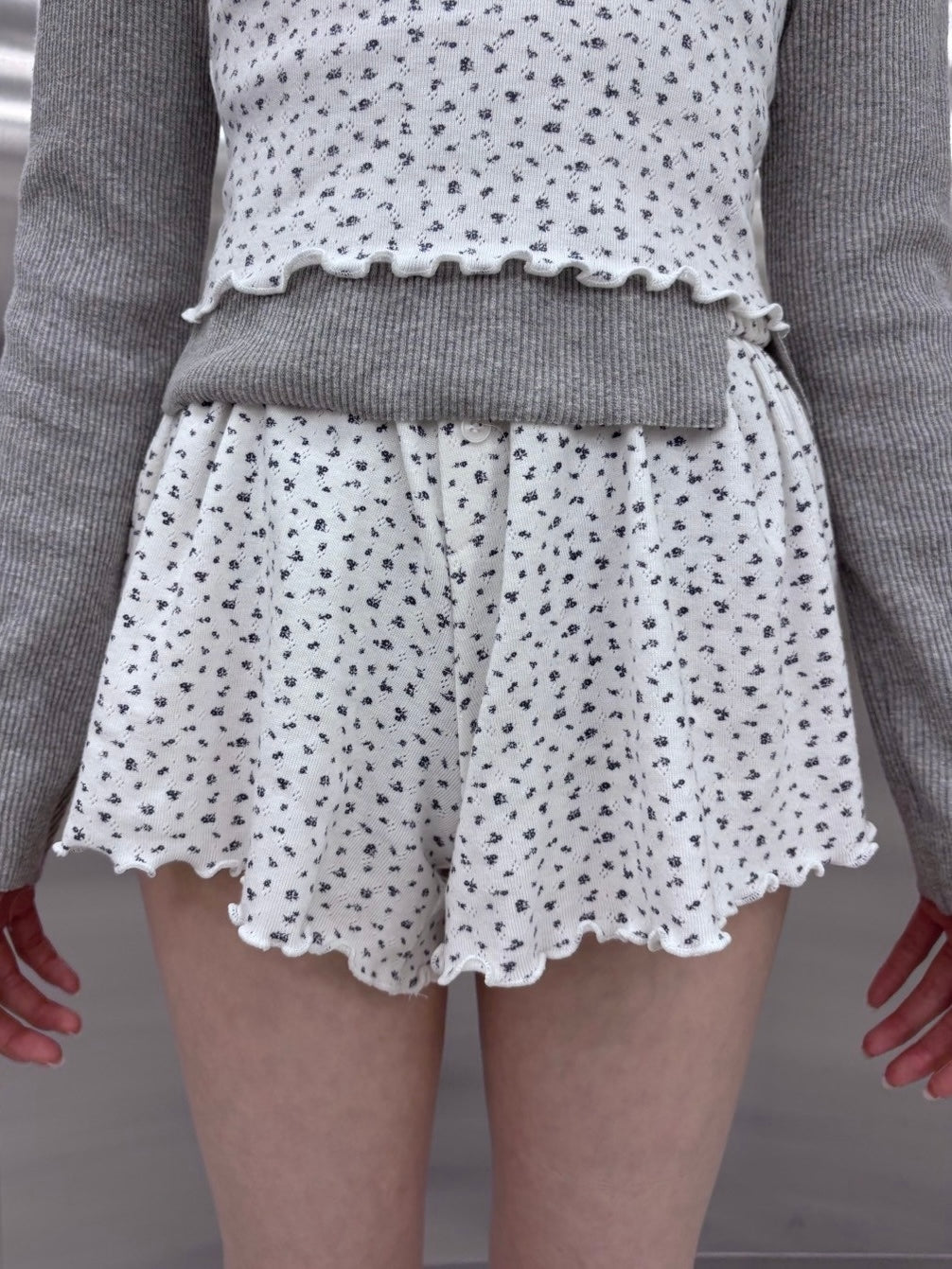 受注制【nmtc +】flower mini shorts (2color)