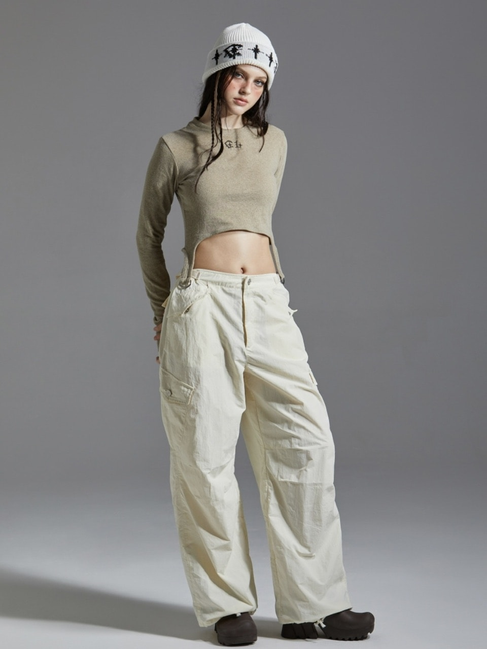 【GATELESS】DOUBLE RING CROPPED T-SHIRT