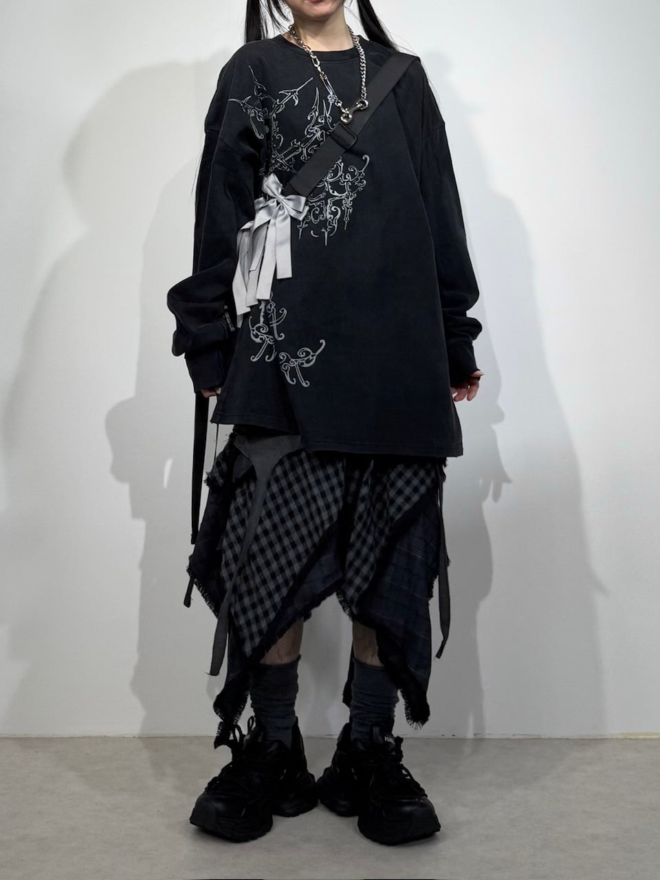 国際配送【Nerd out XU】Chaos design long sleeve (2color)