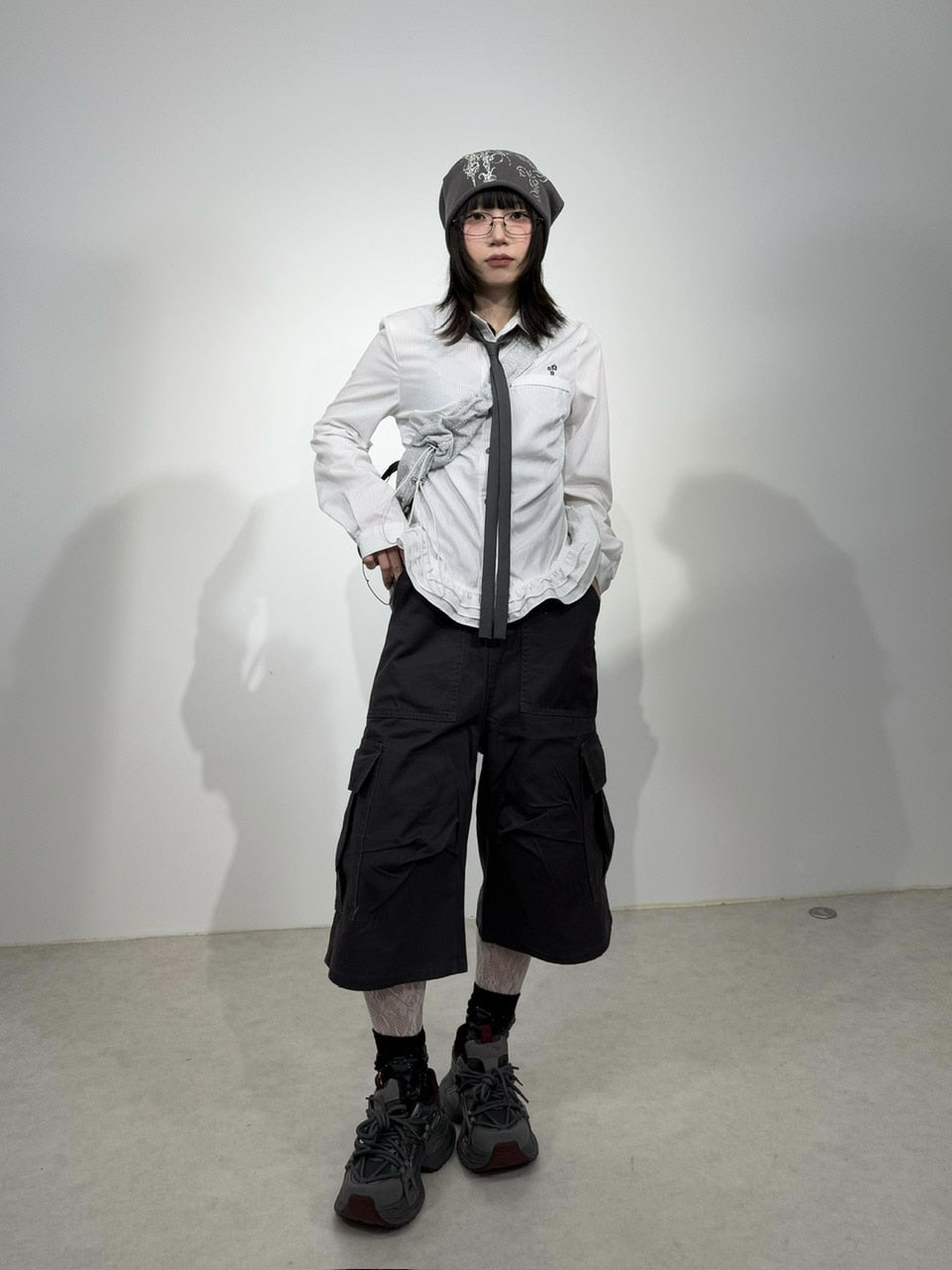 国際配送【Nerd out XU】tuck cargo half pants